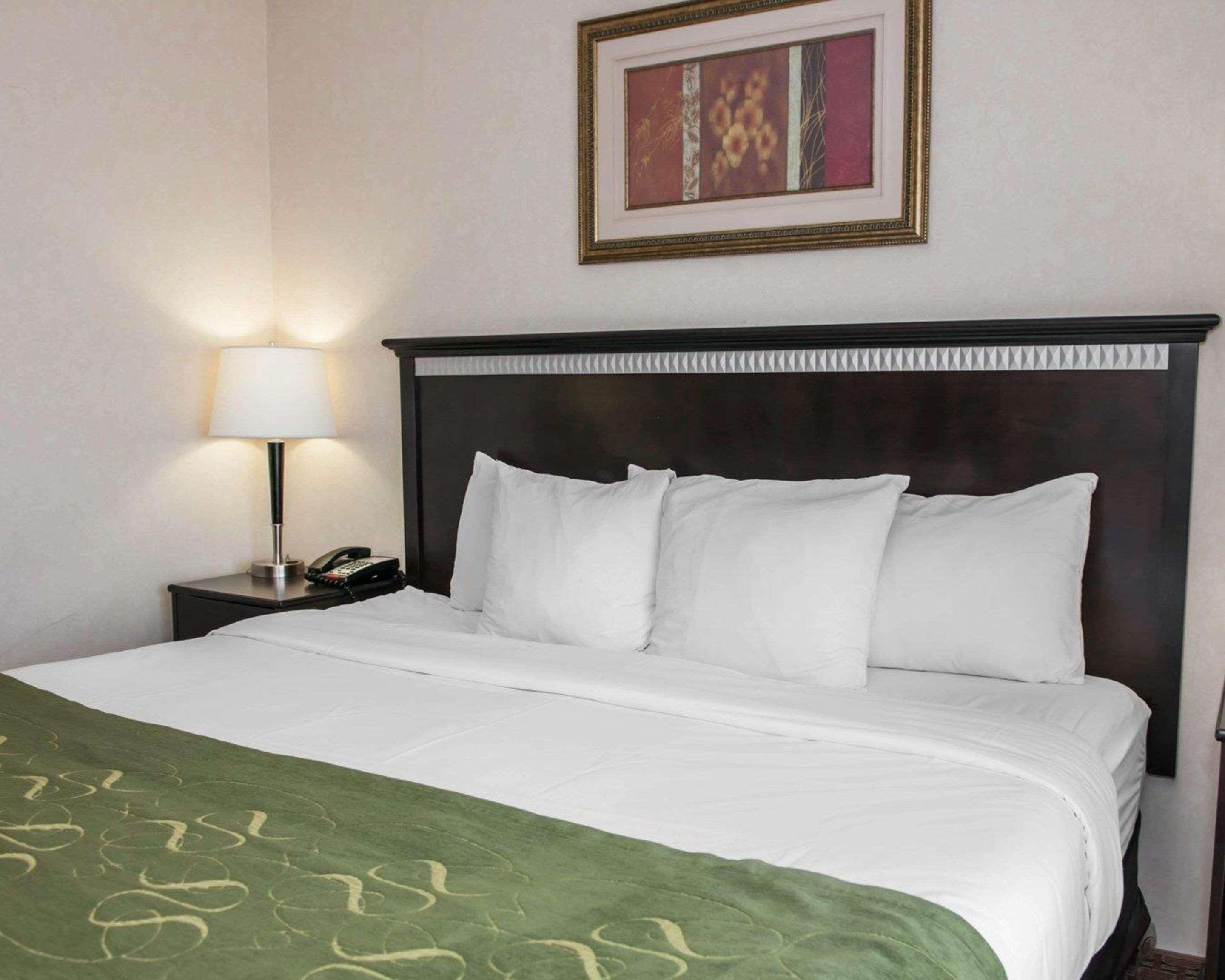 Comfort Suites Southport Екстериор снимка