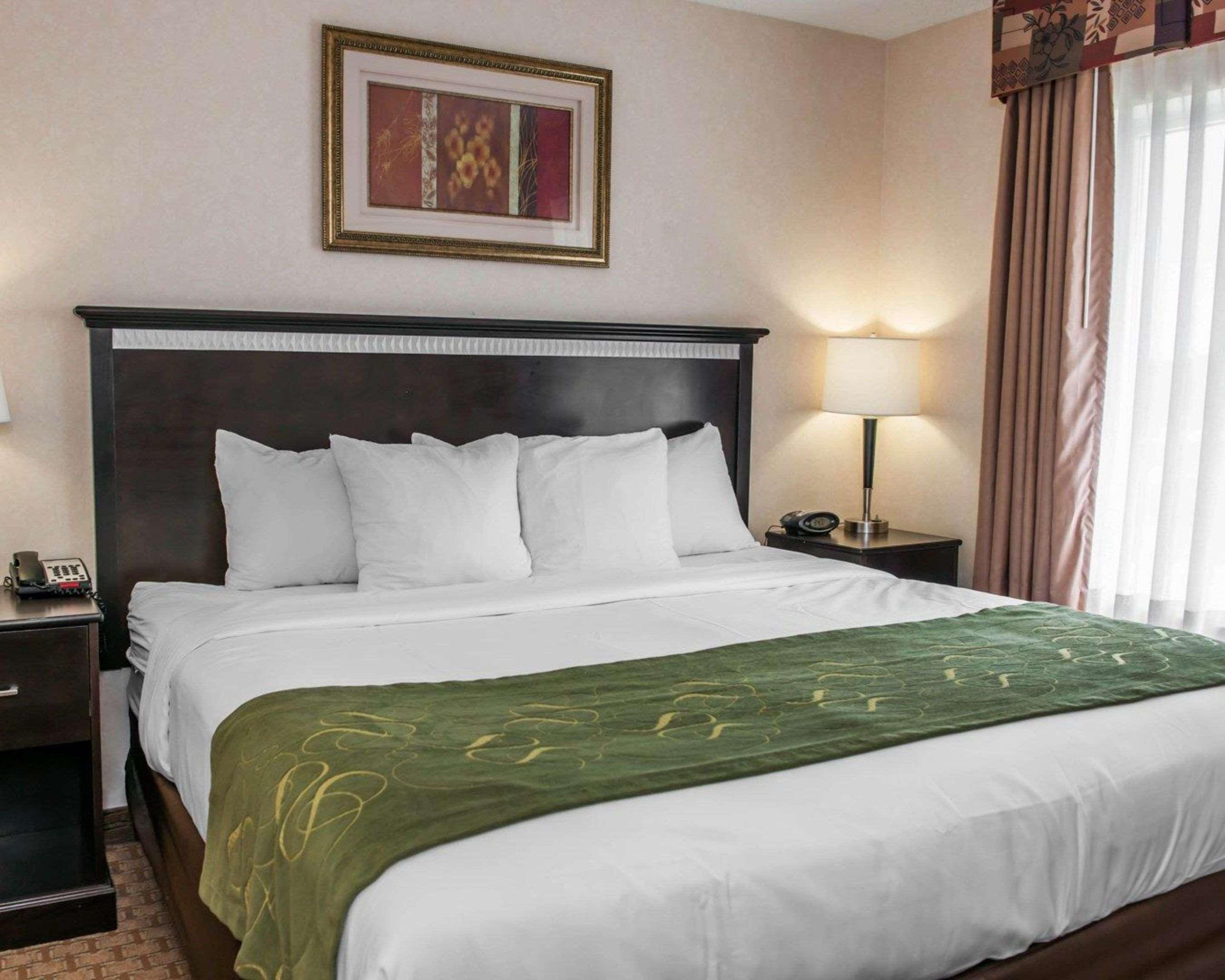 Comfort Suites Southport Екстериор снимка