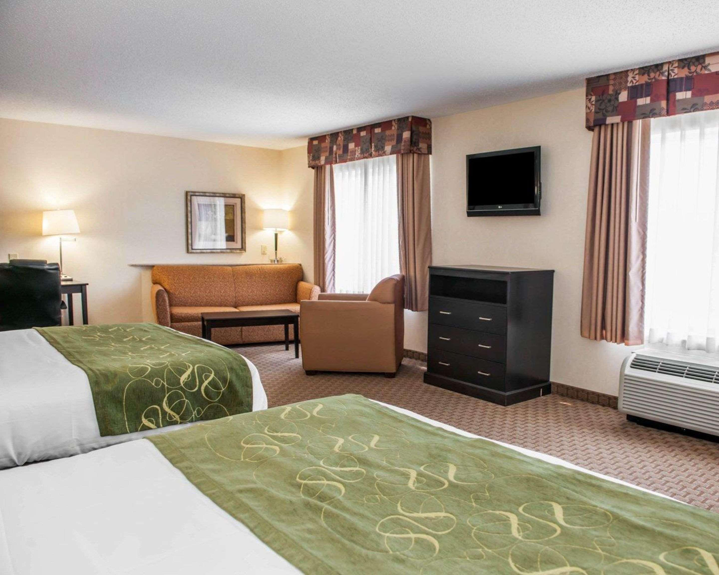 Comfort Suites Southport Екстериор снимка
