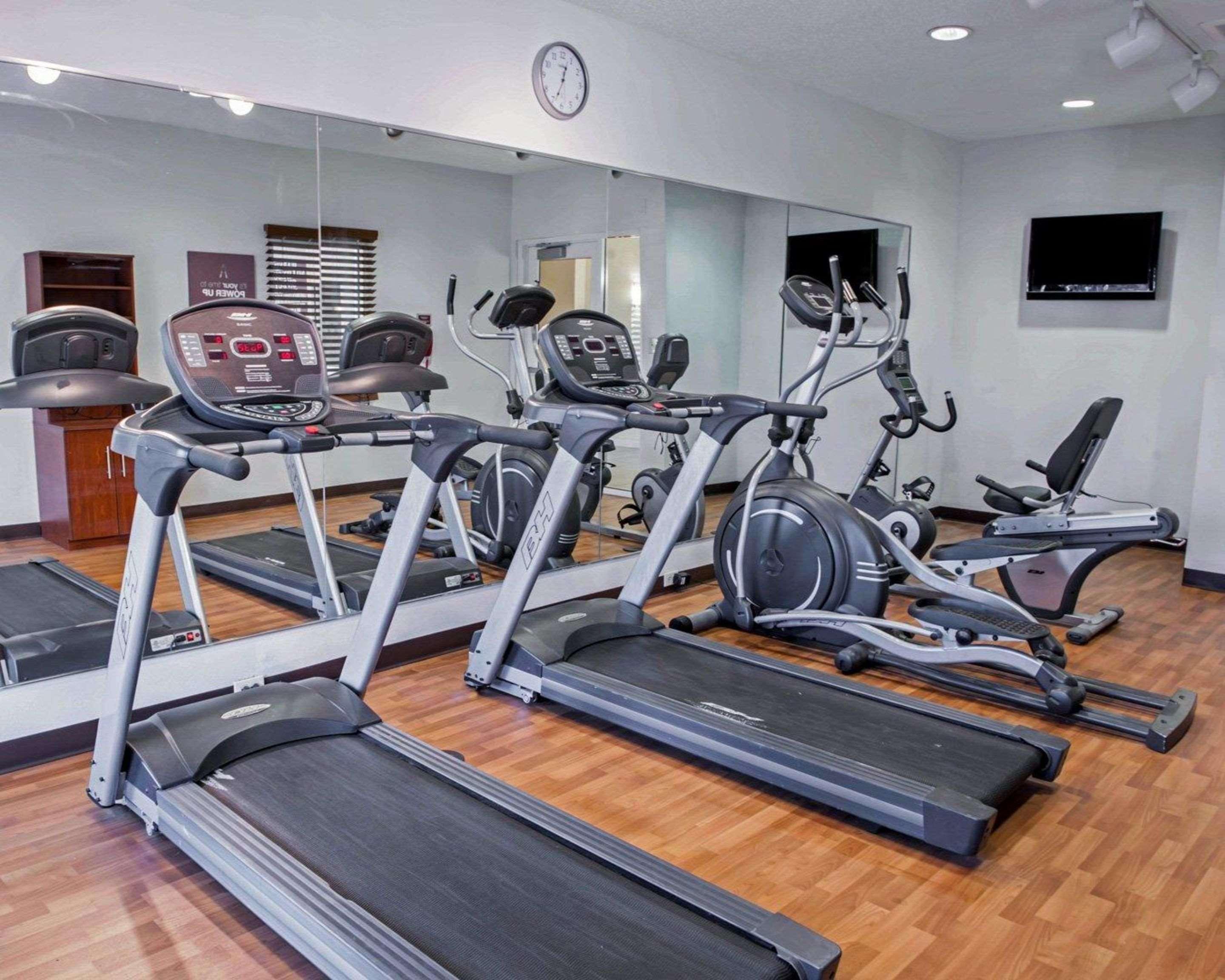 Comfort Suites Southport Екстериор снимка
