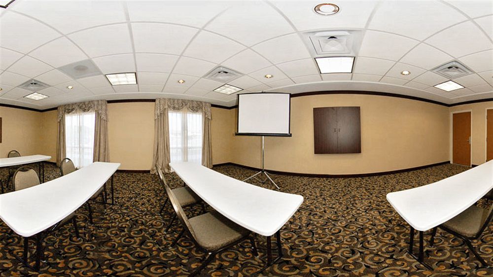 Comfort Suites Southport Екстериор снимка