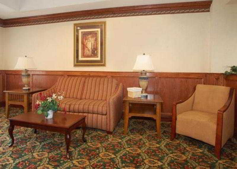 Comfort Suites Southport Екстериор снимка